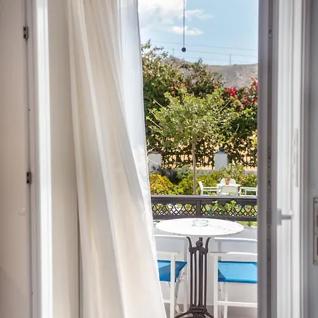 Aparthotel Ikaros & 4*