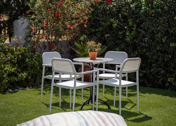 Ikaros Studios&apartments