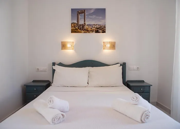 Ikaros Studios&apartments