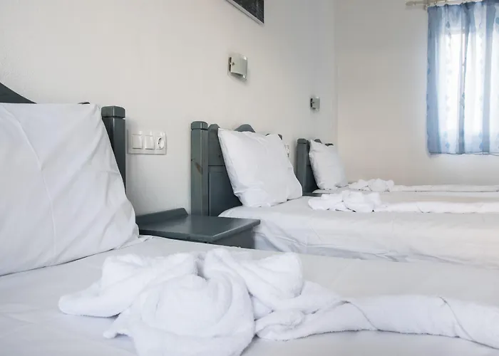 Ikaros Studios&apartments 4*