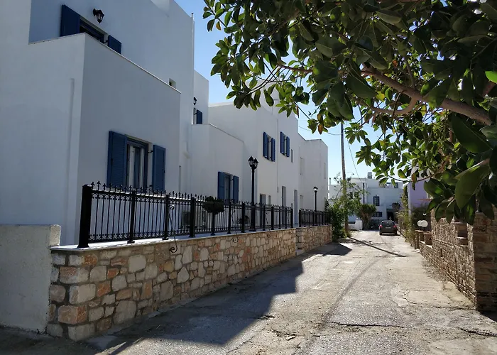 Ikaros Studios&apartments 4*