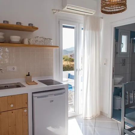 Aparthotel Ikaros & 4*