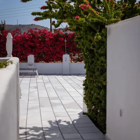 Ikaros & 4* Naxos City