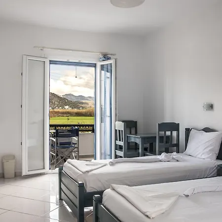 Ikaros & 4* Naxos City