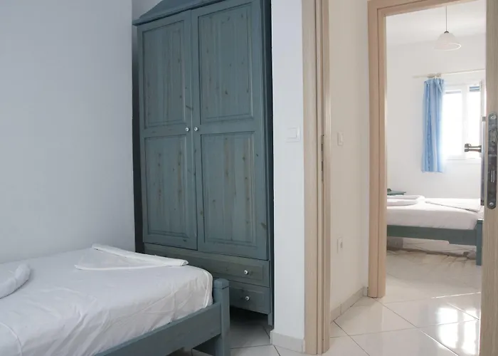 Ikaros & Hotel apartamentowy Naxos City