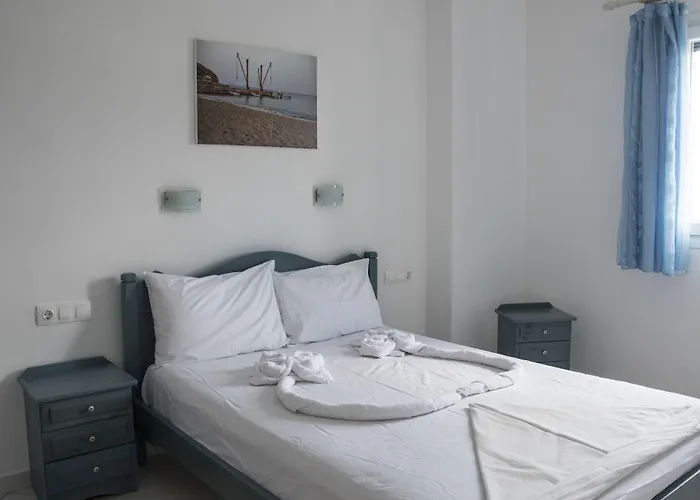 Aparthotel Ikaros & Naxos City