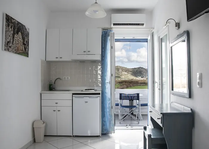 Ikaros & Hotel apartamentowy Naxos City